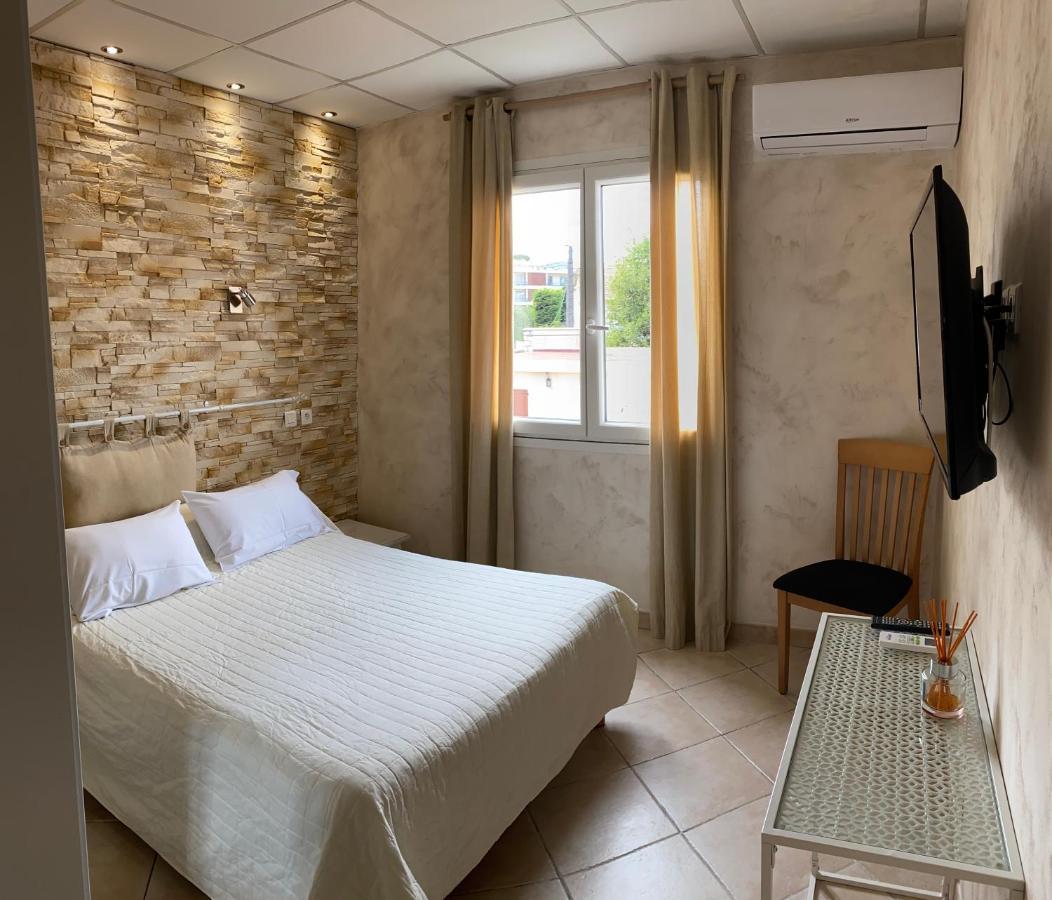 Hotel Le Derby 滨海卡涅 外观 照片